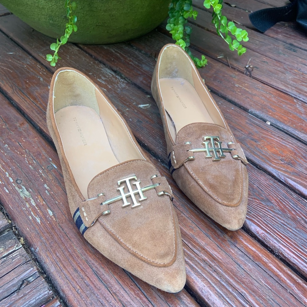 Tommy Hilfiger Women's Tan Suede Loafers